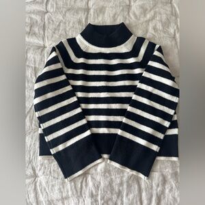 WOMENS SIZE MED - Universal Thread Black and White Striped Sweater